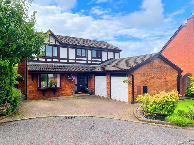 4 bed detached house for sale in Hardwick Close, Radcliffe, Manchester