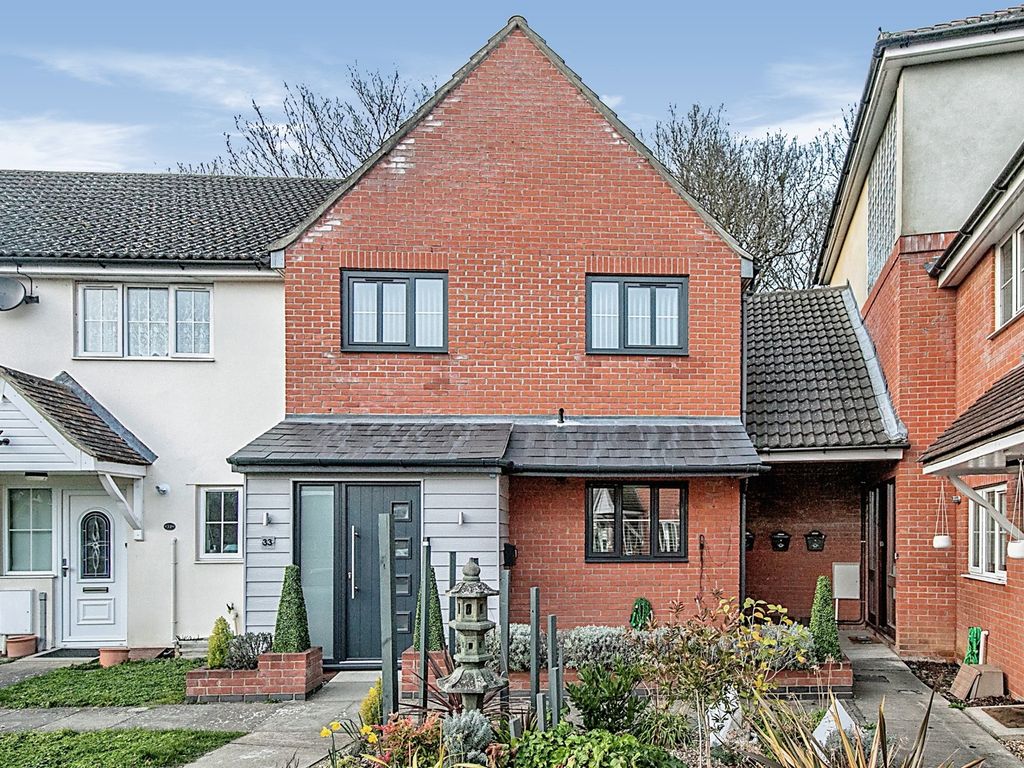 3 bed semidetached house for sale in La Salle Close, Ipswich IP2 Zoopla