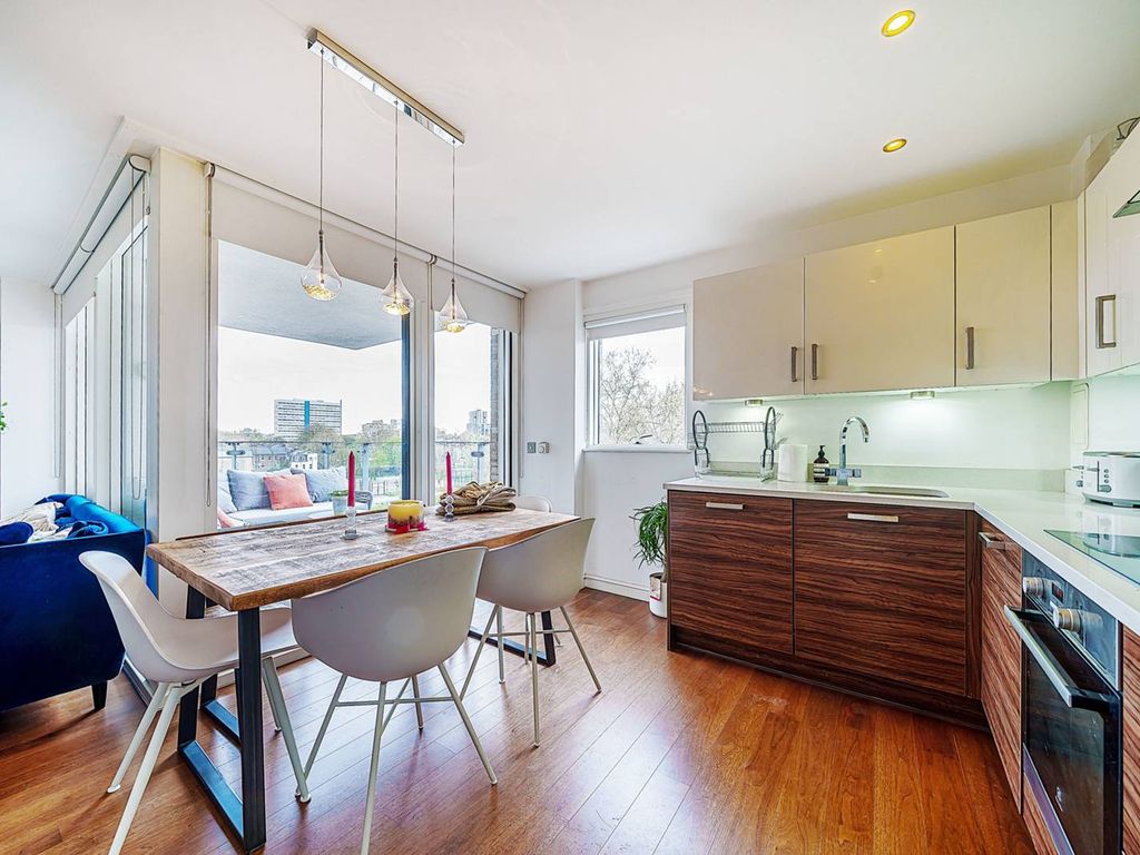 1 bed flat for sale in Albany Road, Elephant And Castle, London SE5