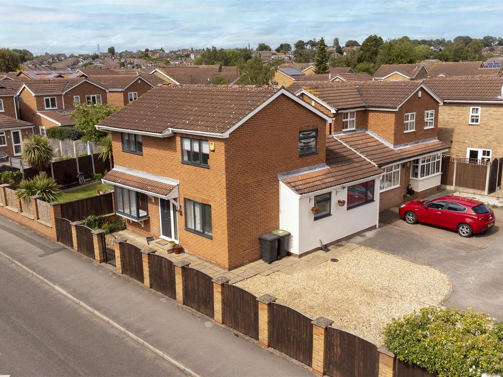 3 bed detached house for sale in Orpean Way, Toton, Beeston, Nottingham