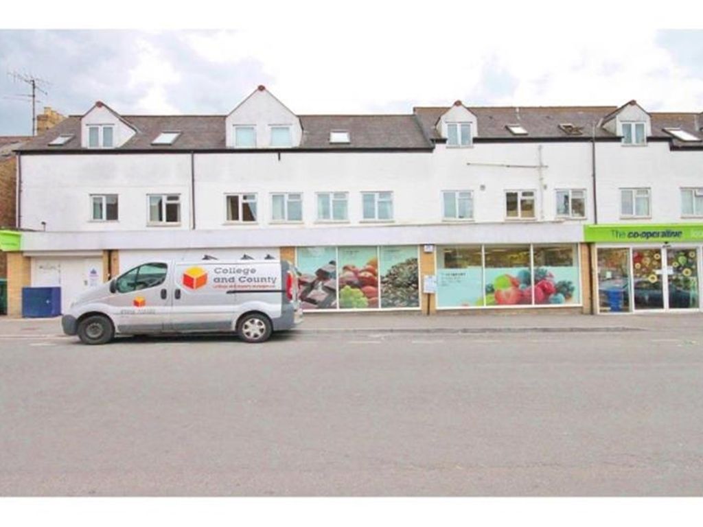 3 bed flat to rent in Cowley Road, Oxford OX4, £2,010 pcm Zoopla