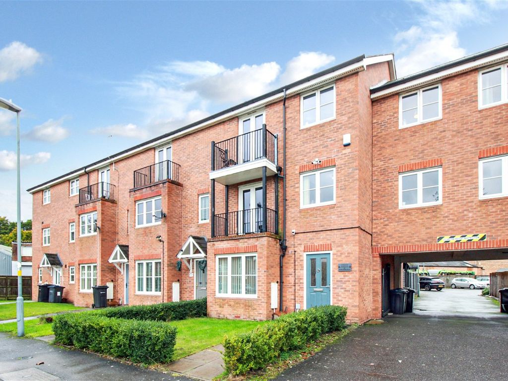 6 bed terraced house for sale in Navigators Road, Birmingham B27, £