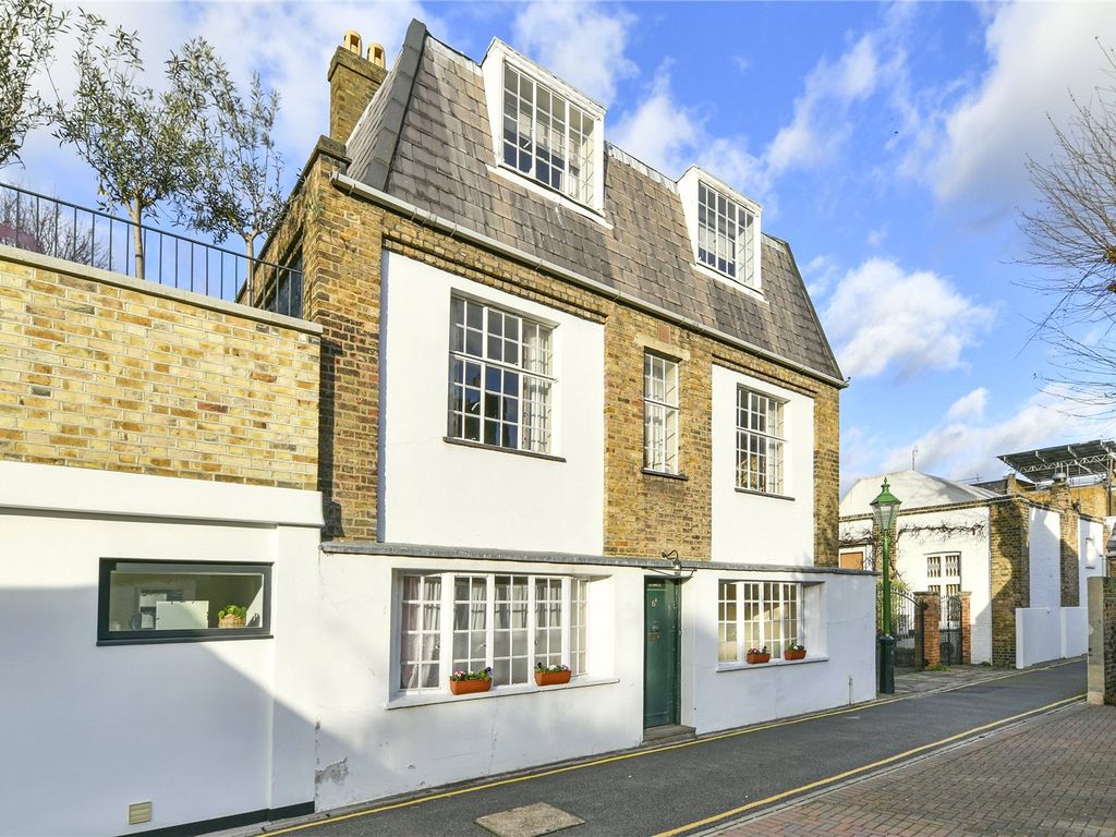 Pembroke Walk, London W8