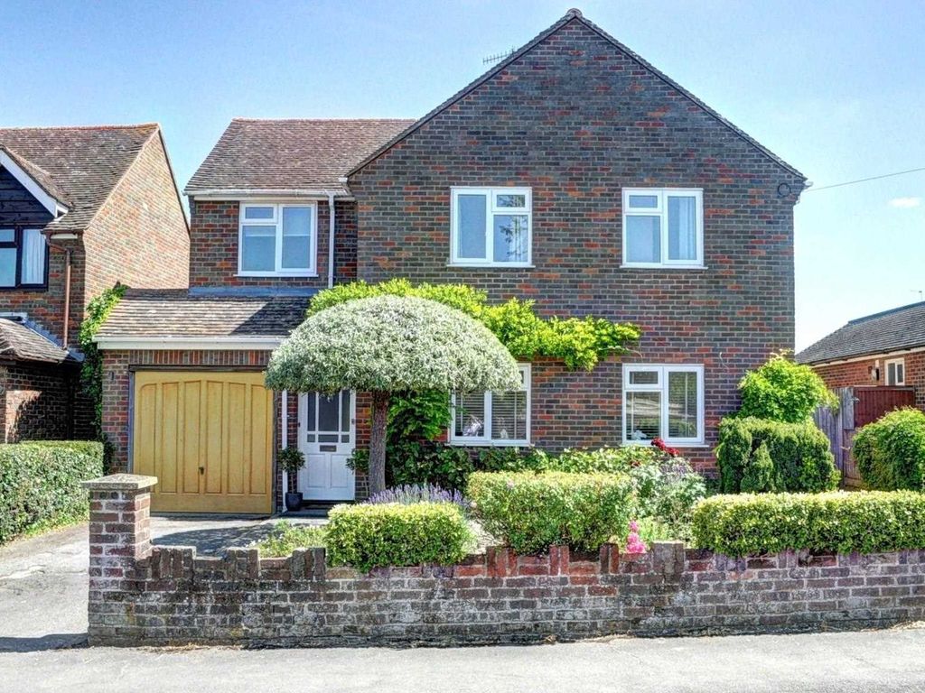 4 bed detached house for sale in Oakley Road, Chinnor OX39 Zoopla
