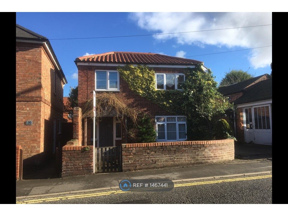 3 bed detached house to rent in St. John Street, Wainfleet, Skegness