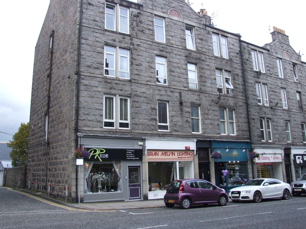 2 bed flat to rent in Rosemount Place, Rosemount, Aberdeen AB25 Zoopla