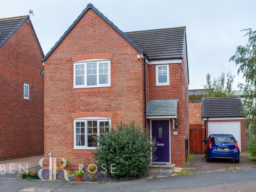 3 bed detached house for sale in Walnutwood Avenue, Bamber Bridge