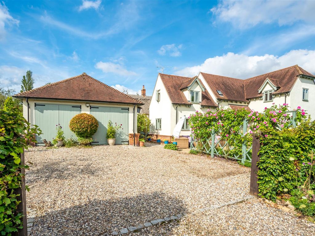 4 bed detached house for sale in Sparepenny Lane, Great Sampford, Saffron Walden CB10, £800,000