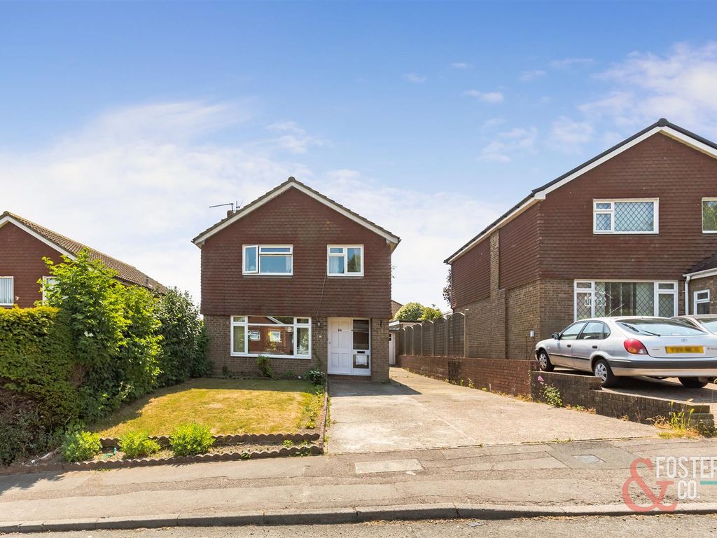4 bed property for sale in Chanctonbury Drive, ShorehamBySea BN43