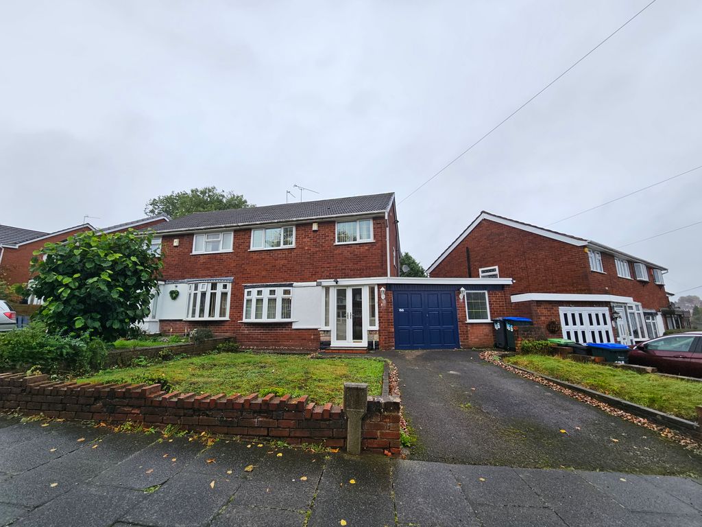 3 bed property to rent in Stanton Road, Great Barr, Birmingham B43, £