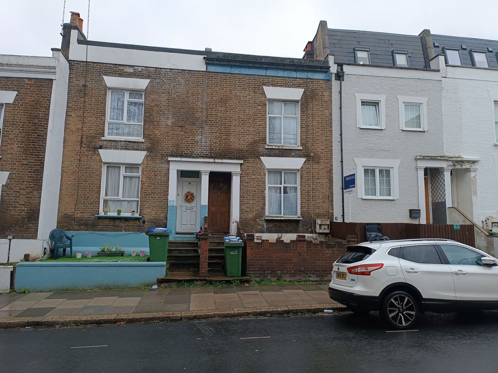 4 bed terraced house for sale in Brookhill Road, London SE18 Zoopla