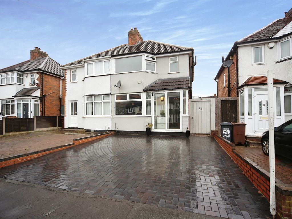 3 bed semidetached house for sale in Rock Road, Solihull B92, £280,000