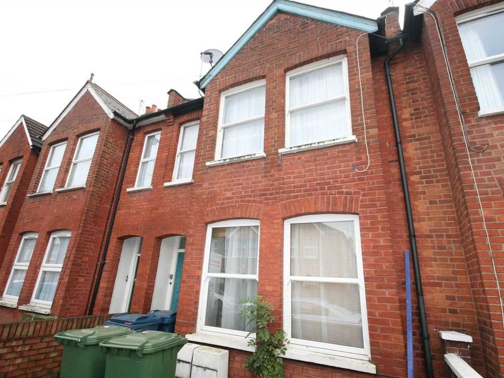 2 bed to rent in Rosslyn Crescent, HarrowOnTheHill, Harrow HA1, £1,700 pcm Zoopla