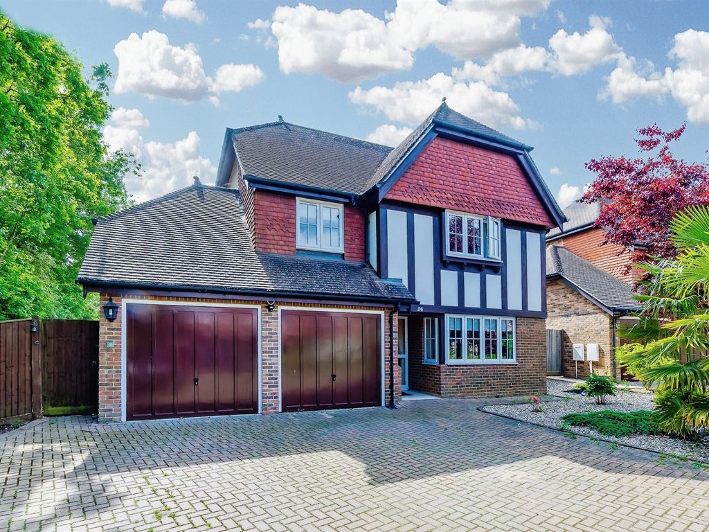 4 bed detached house for sale in Greshams Way, Edenbridge TN8 Zoopla
