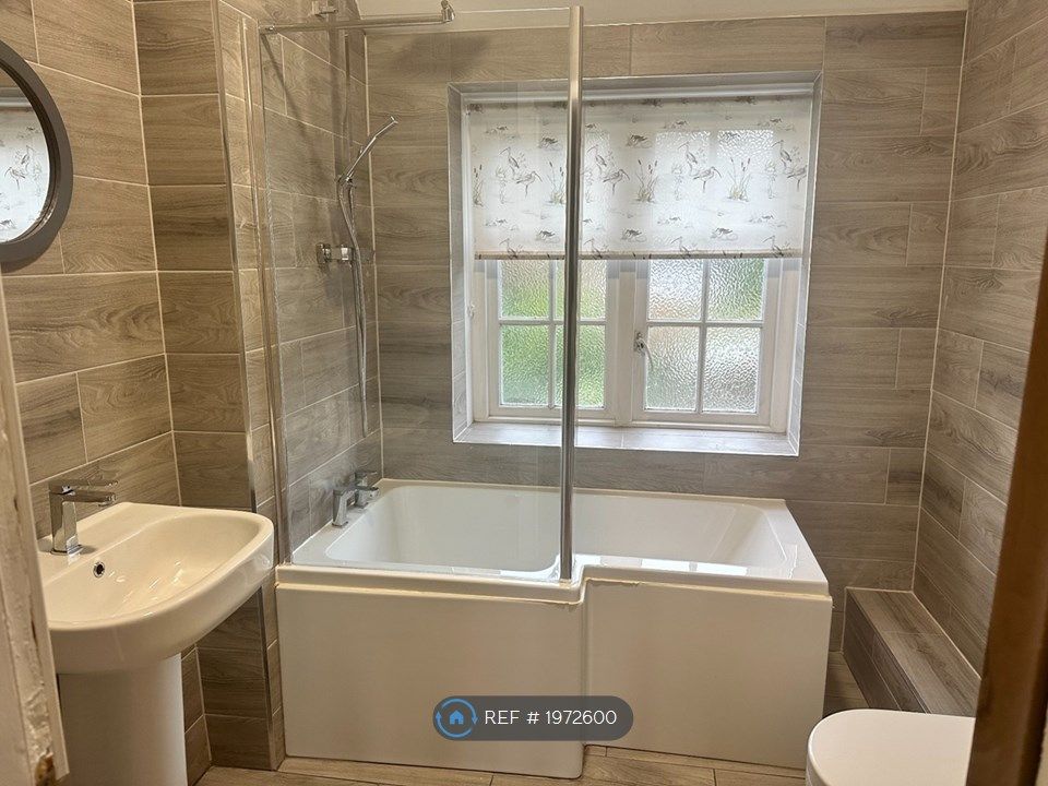 2 bed terraced house to rent in Maxwell Avenue, Bearsden, Glasgow G61