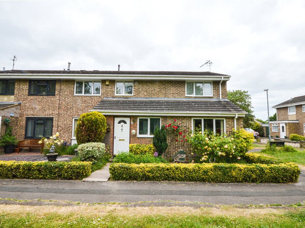 4 bed semidetached house for sale in Elmore, Eldene, Swindon SN3 Zoopla
