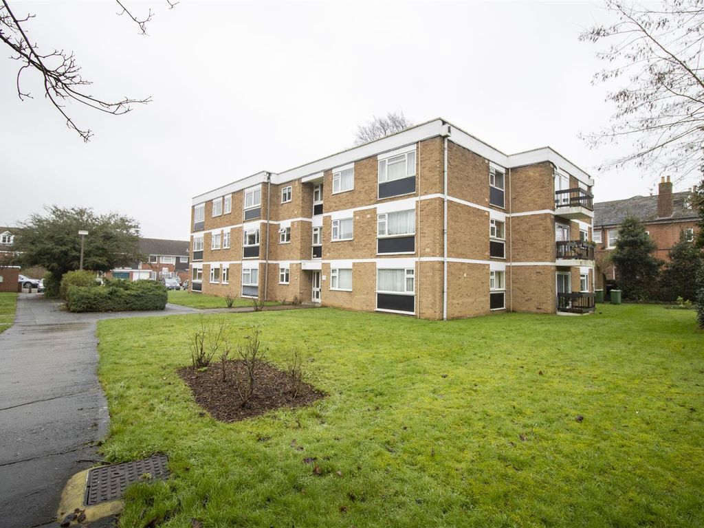 2 bed flat to rent in Denmark Road, Gloucester GL1 Zoopla