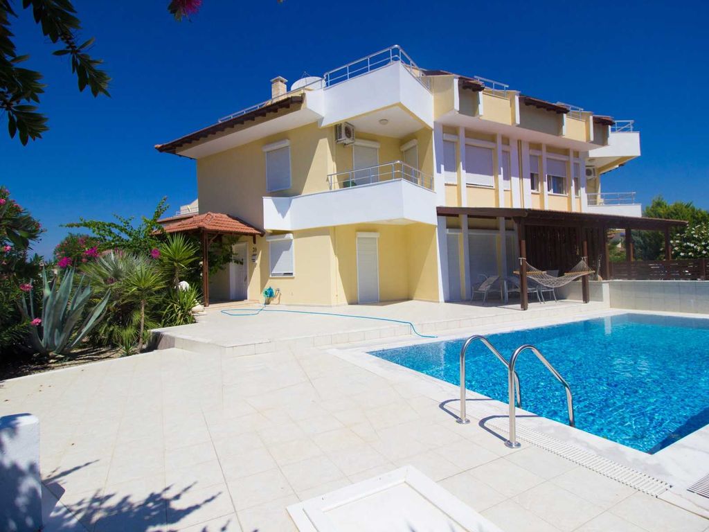 4 bed villa for sale in Belek, Antalya, Turkey, £192,492 Zoopla