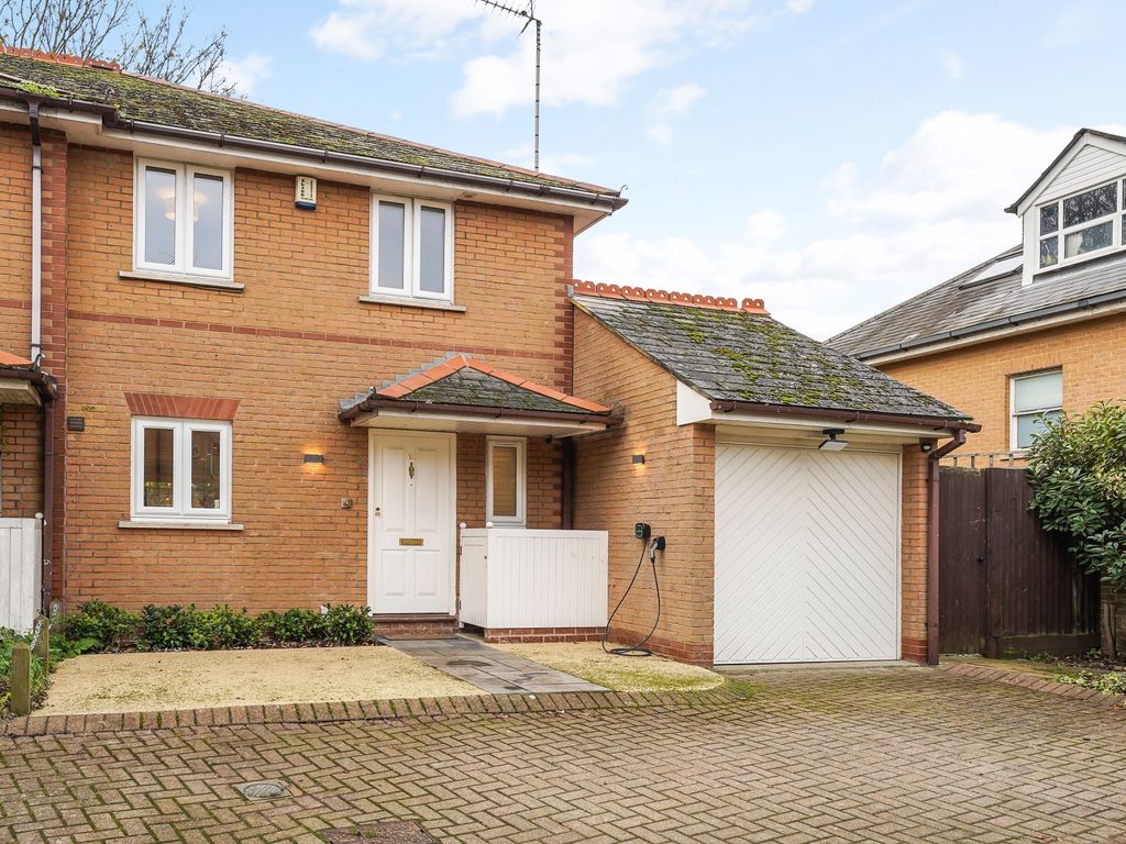 Woodlawn Close, Putney, London SW15  