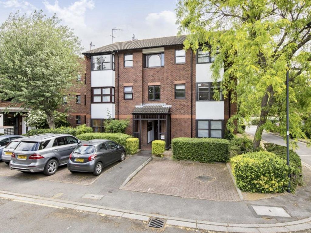 Holley Road, Ealing W3  