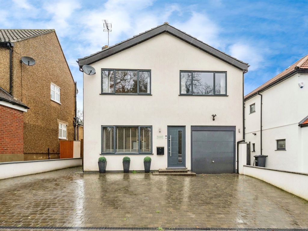 4 bed detached house for sale in Barrow Lane, Cheshunt, Waltham Cross