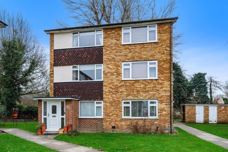 2 bed flat for sale in Millside, Carshalton SM5, £290,000 Zoopla
