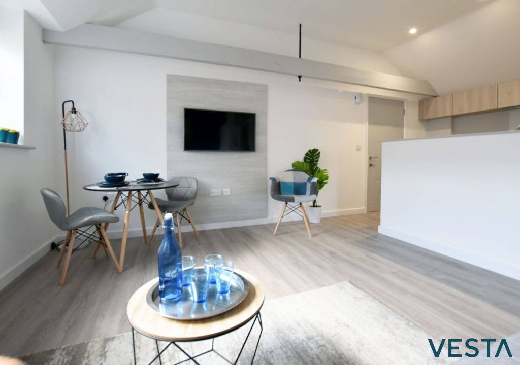 Vivian Road, Wellingborough NN8  