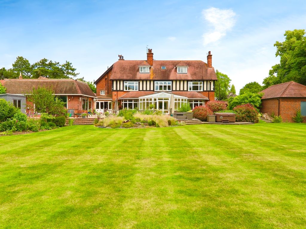 7 bed detached house for sale in Cave Road, Brough, East Riding Of