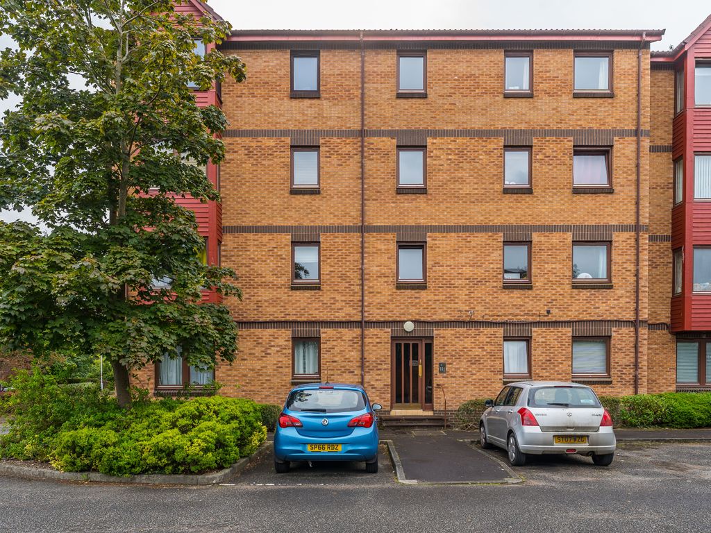 1 bed flat for sale in Keith Place, Inverkeithing KY11, £80,000 Zoopla