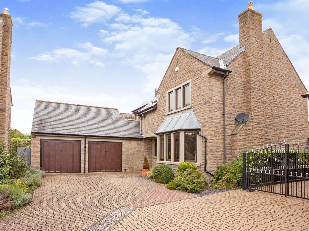 4 bed detached house for sale in Arden Court, Horbury, Wakefield WF4