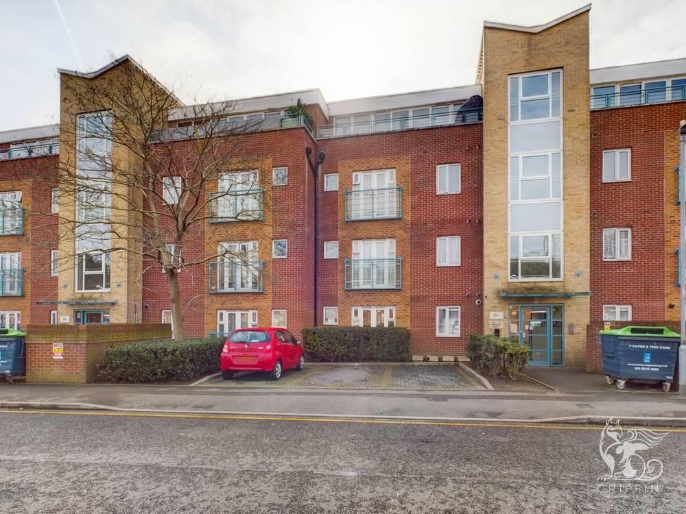2 bed flat to rent in St. Mark's Place, Dagenham RM10 Zoopla