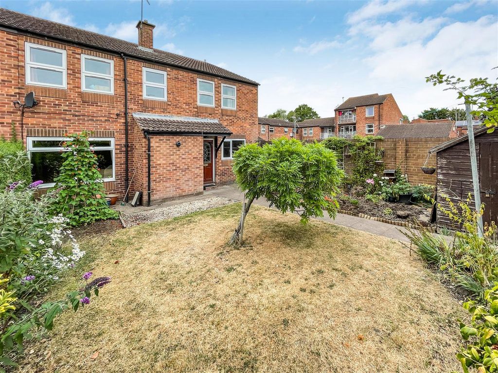 3 bed town house for sale in Water Lane, Retford DN22 Zoopla