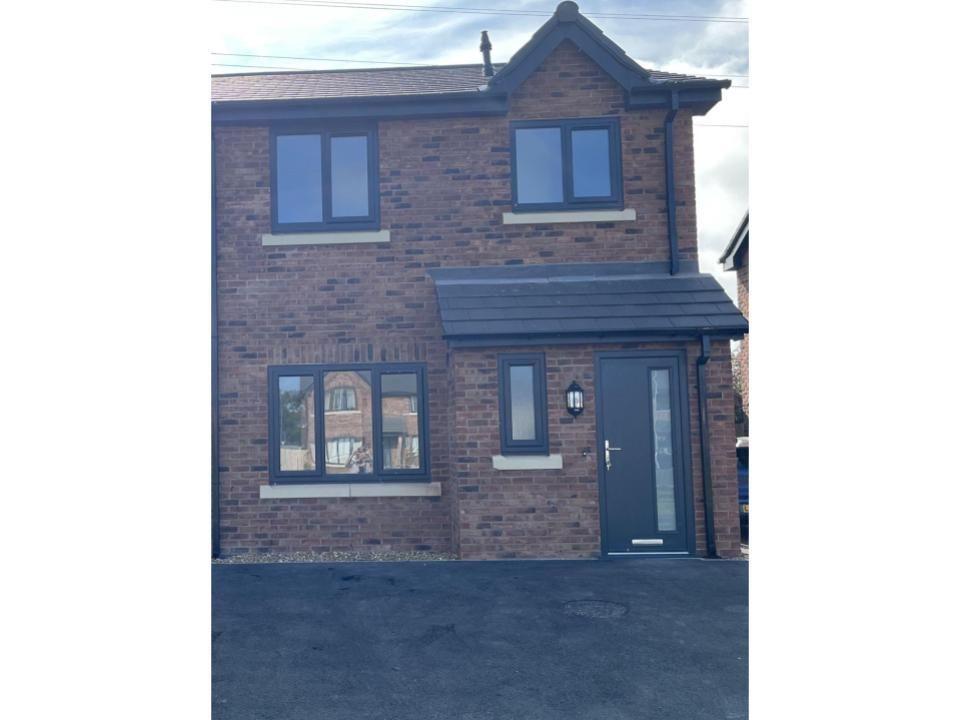 New home, 3 bed property for sale in Hermitage Road, Saughall, Chester