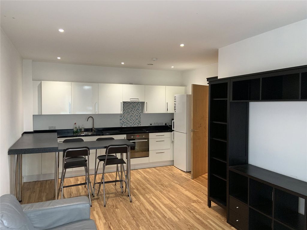 2 bed flat to rent in The Exchange, 8 Elmira Way, Salford Quays ...