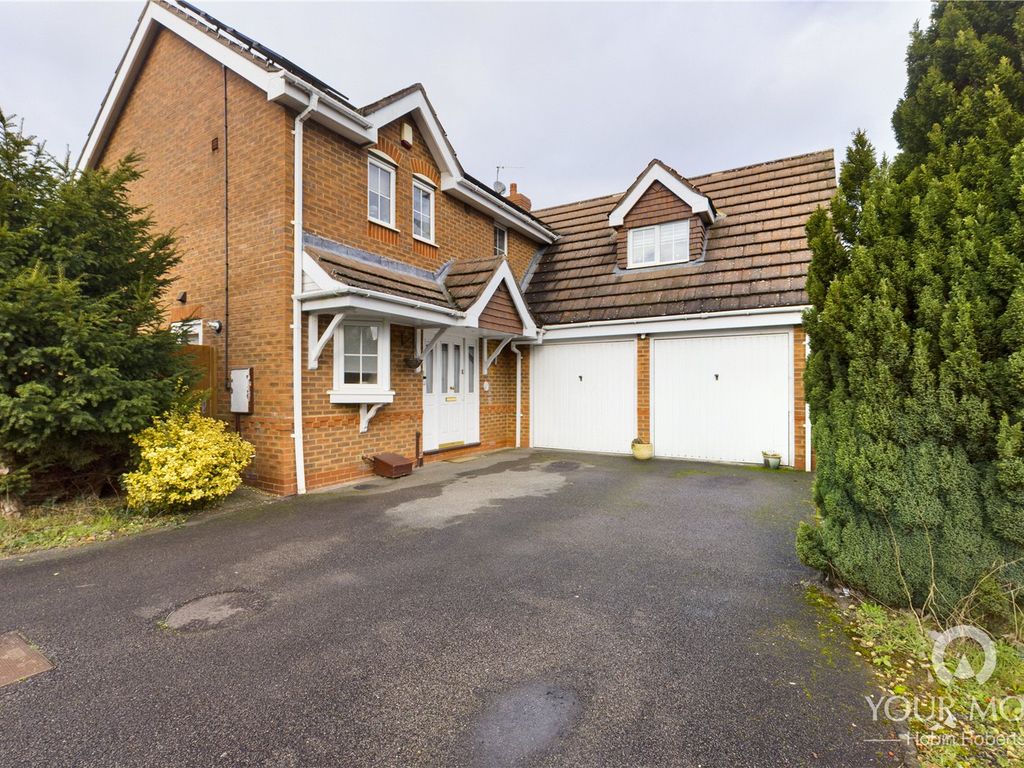 5 bed detached house to rent in Dixon Road, Kingsthorpe, Northampton