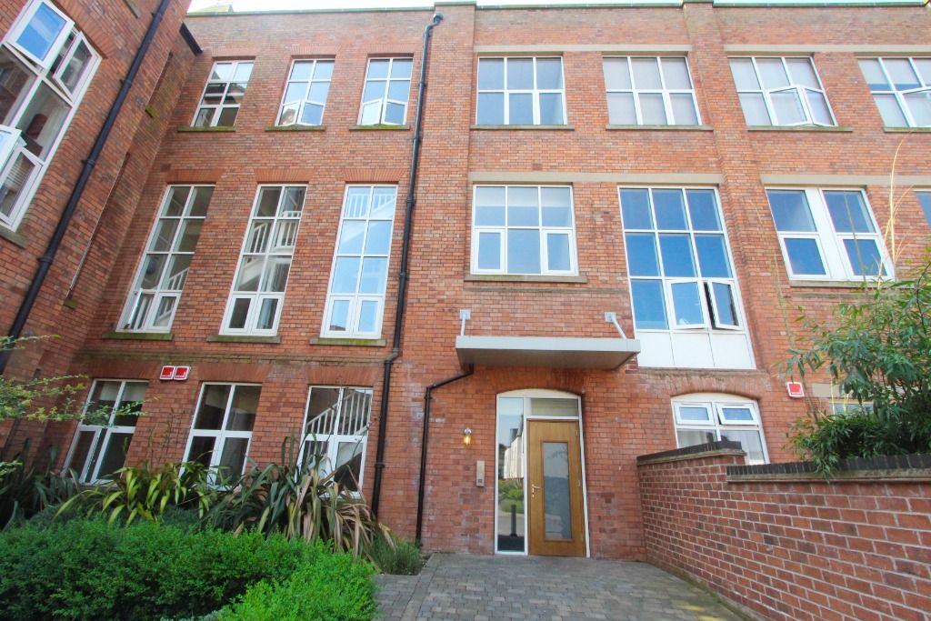 Wheatsheaf Way, Knighton Fields, Leicester LE2  