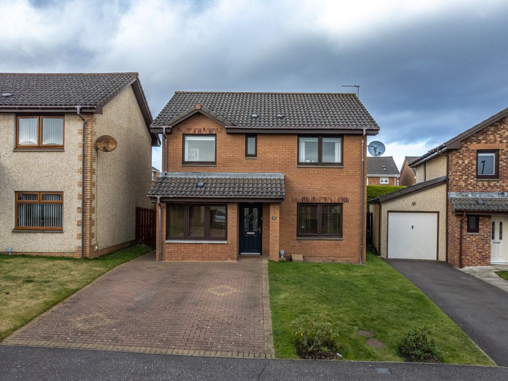 4 bed detached house for sale in Campbell Crescent, Arbroath DD11, £225,000 Zoopla