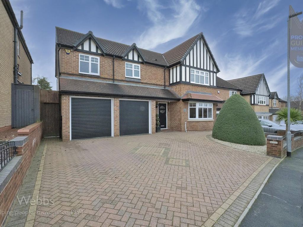 4 bed detached house for sale in Sweetbriar Way, Wimblebury / Heath