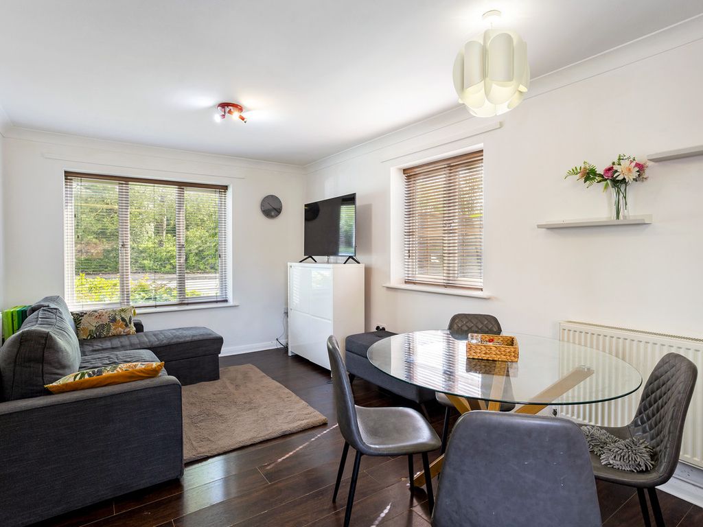 2 bed flat for sale in Hutton Avenue, Oldbrook MK6 Zoopla