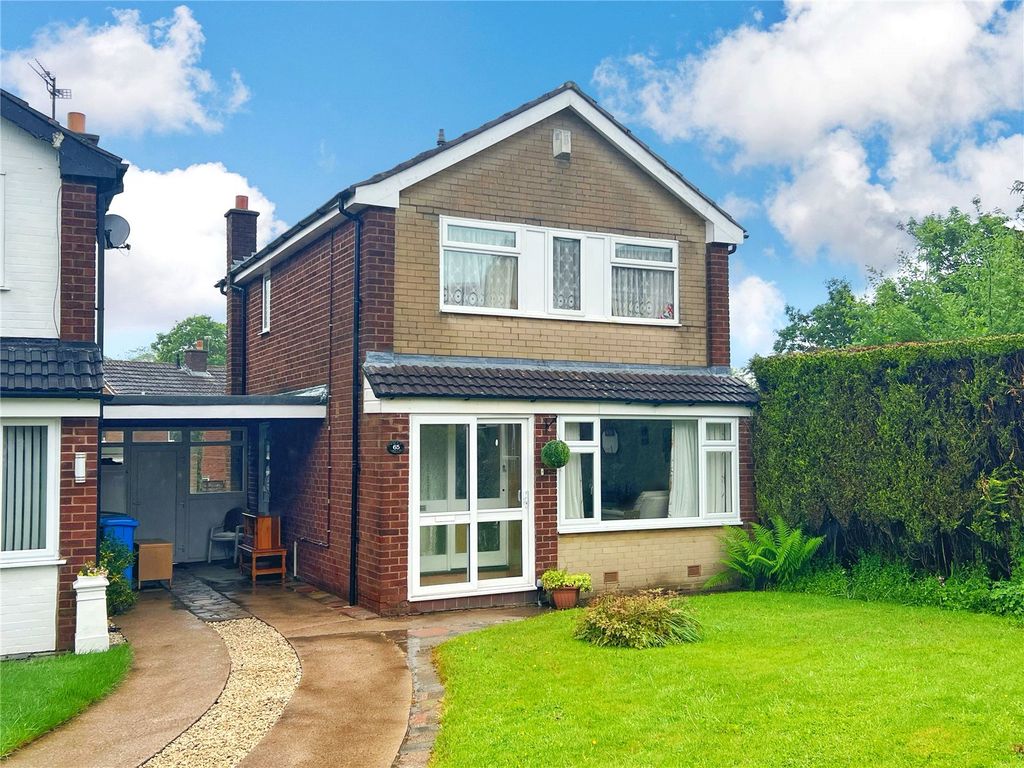 3 bed detached house for sale in St Albans Avenue, AshtonUnderLyne