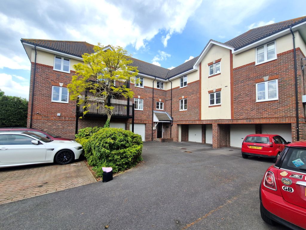 2 bed flat to rent in Station Road, Southampton SO31 Zoopla