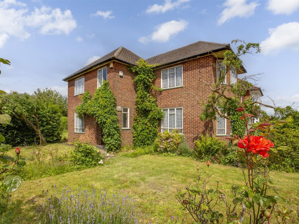 3 bed detached house for sale in Cressex Road, High HP12, £600,000 Zoopla