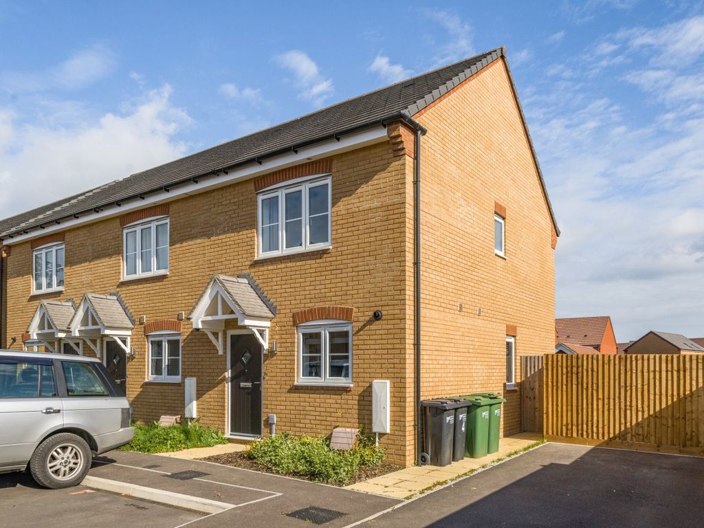 2 bed end terrace house for sale in Hoskareslo Close, Hardwicke GL2