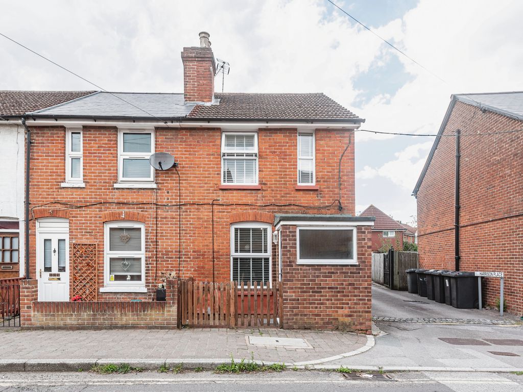 2 bed end terrace house for sale in Flaxfield Road, Basingstoke RG21, £300,000 Zoopla