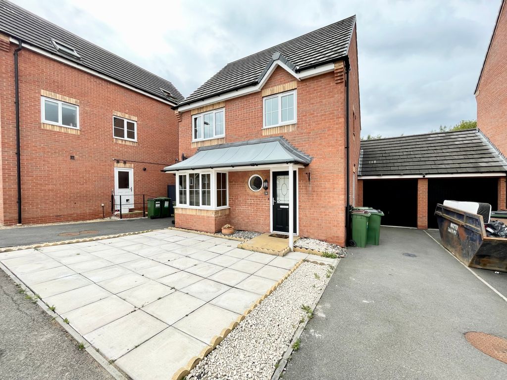 3 bed detached house to rent in Stackyard Close, Thorpe Astley ...