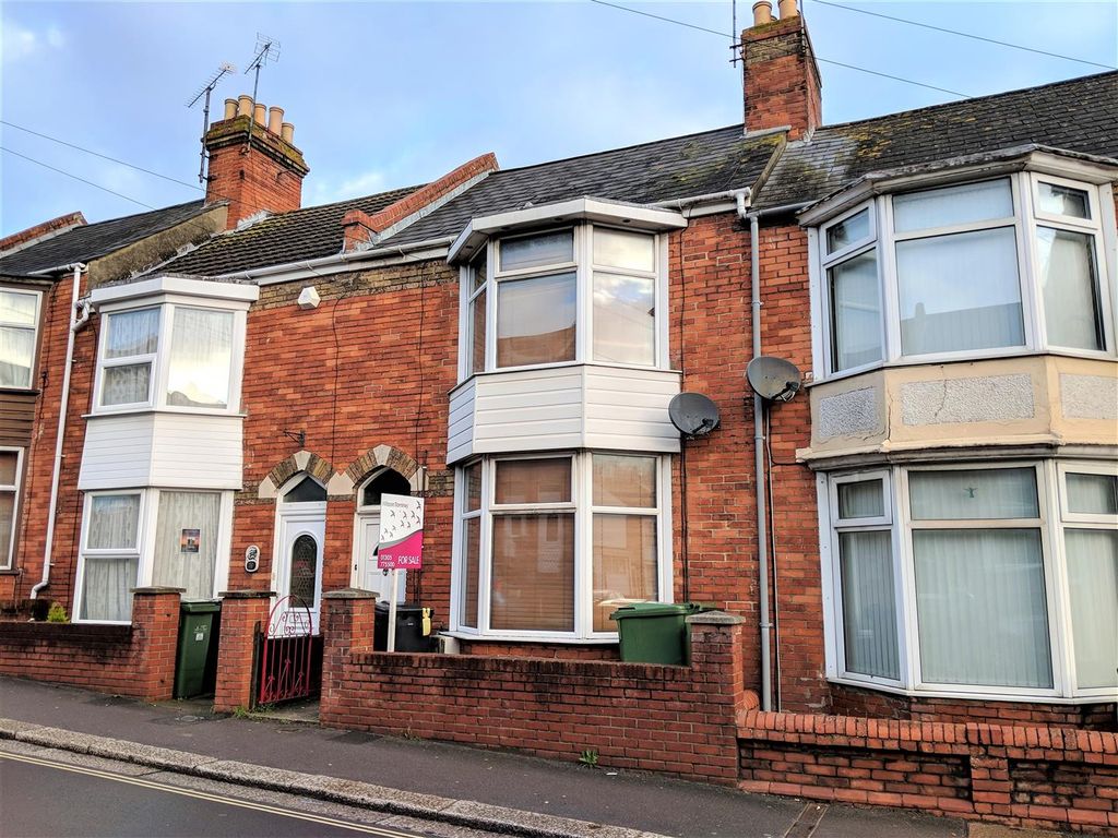 2 bed terraced house to rent in Chickerell Road, Chickerell, Weymouth