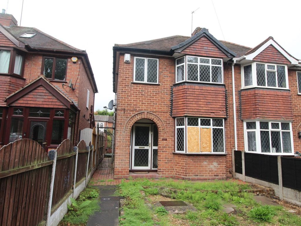 3 bed semidetached house for sale in Wrens Nest Road, Dudley, West
