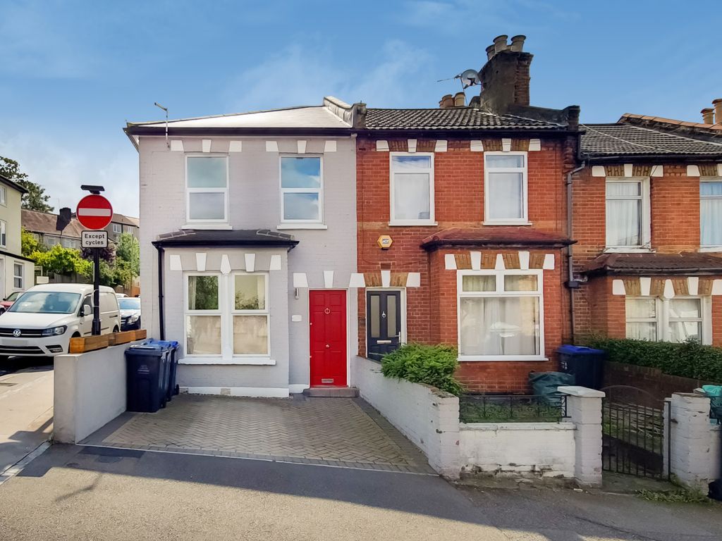 3 bed end terrace house for sale in Livingstone Road, Thornton Heath