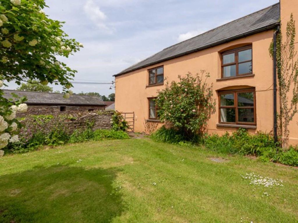 3 bed semidetached house to rent in Llantrisant, Usk NP15 Zoopla