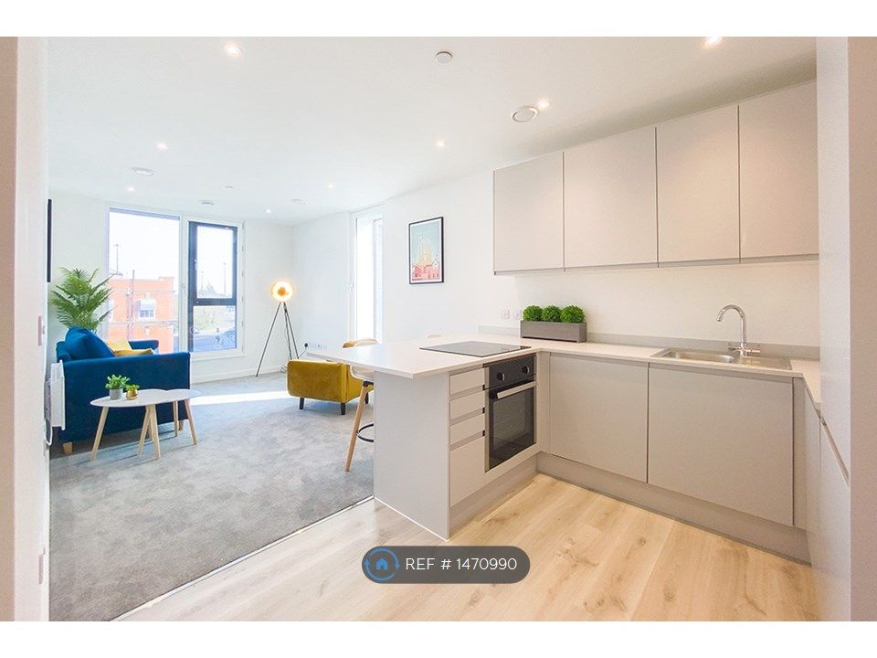 2 bed flat to rent in No 1 Trafford, Trafford Park, Manchester M17 Zoopla